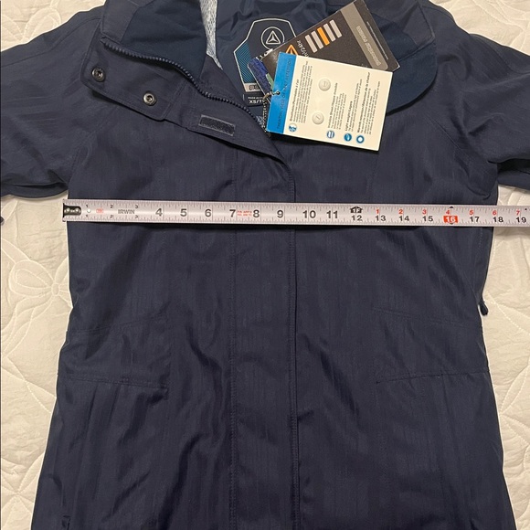 NEW Powder Room Micro-Lite Jacket - Picture 12 of 14